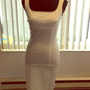 White fitted sleeveless dress